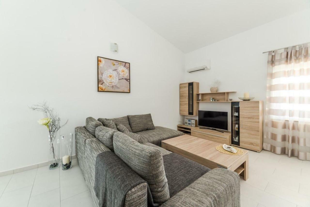 Apartments Vam Vir Eksteriør bilde