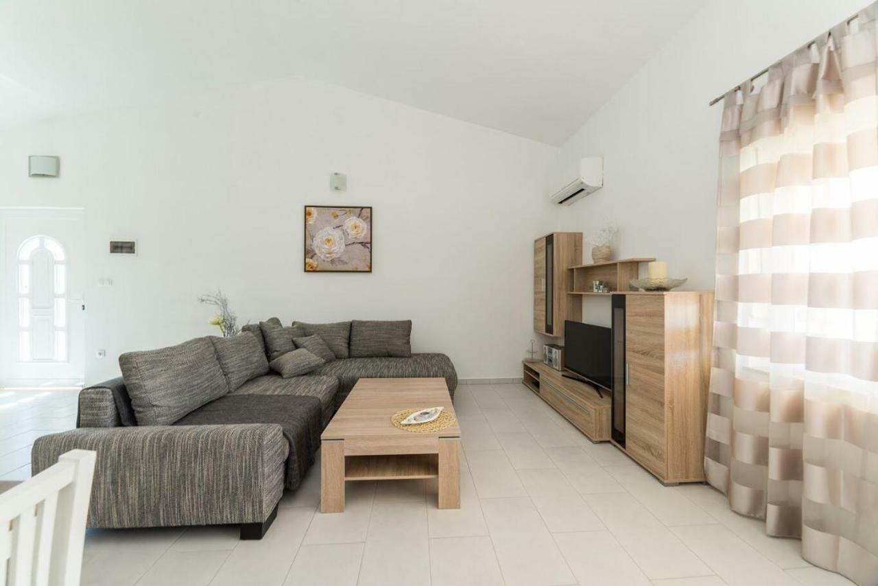 Apartments Vam Vir Eksteriør bilde