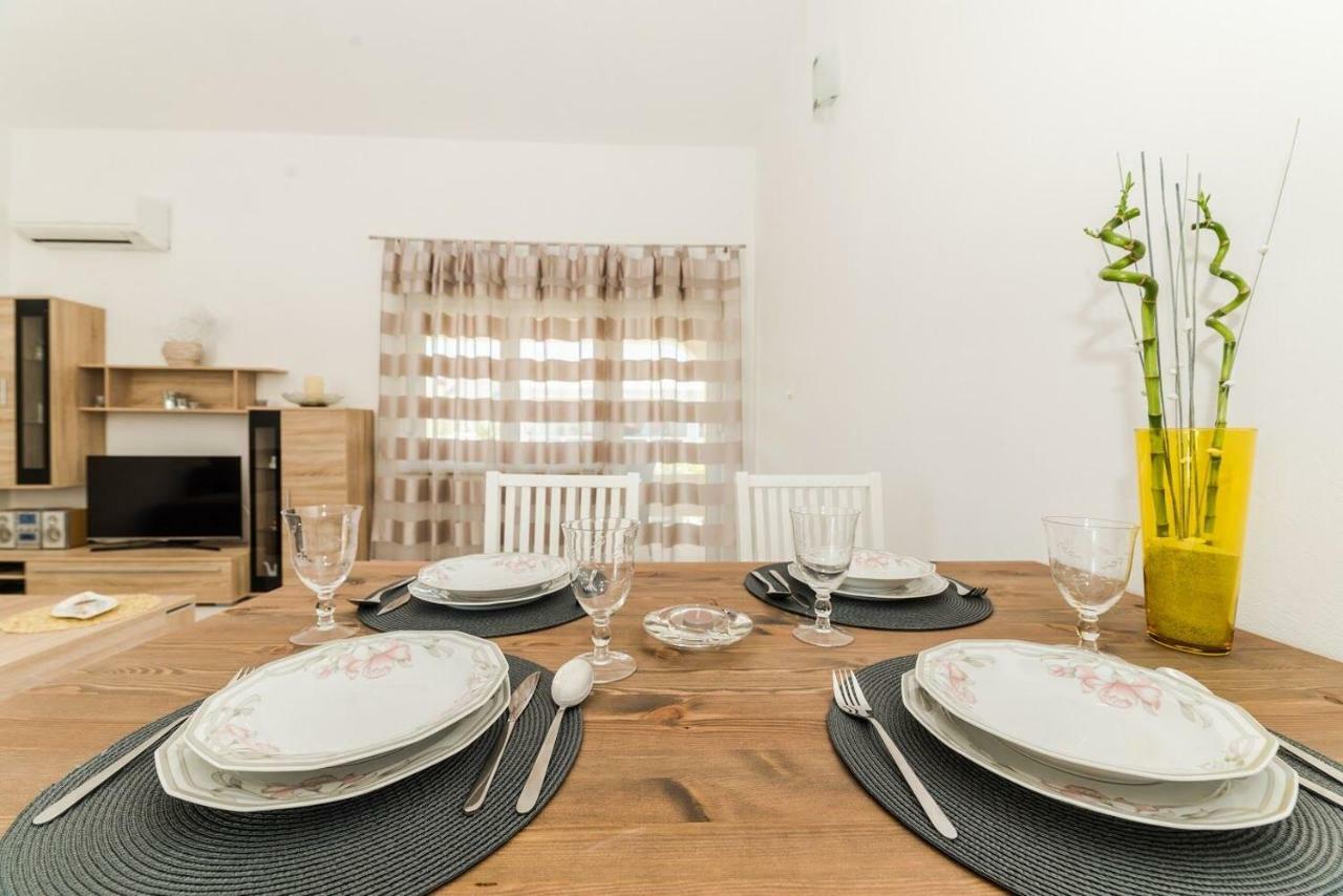 Apartments Vam Vir Eksteriør bilde