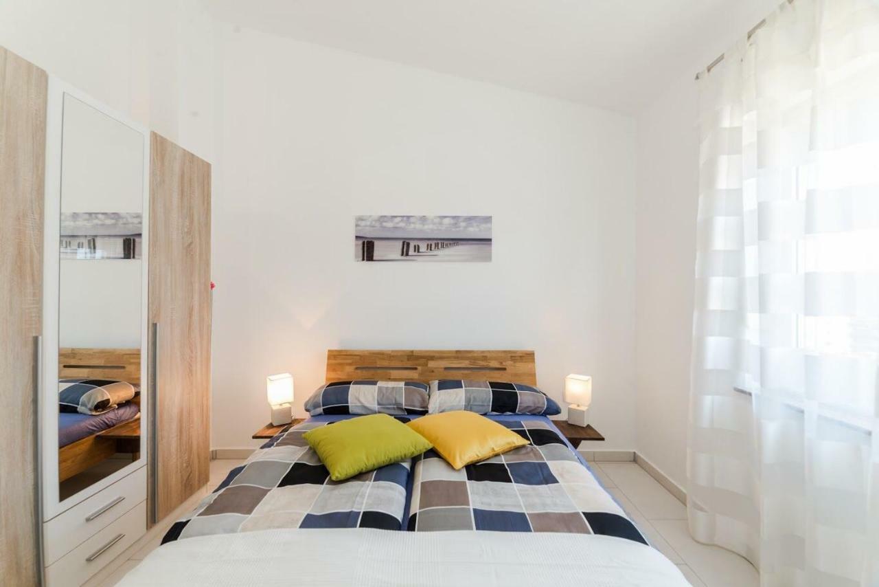 Apartments Vam Vir Eksteriør bilde